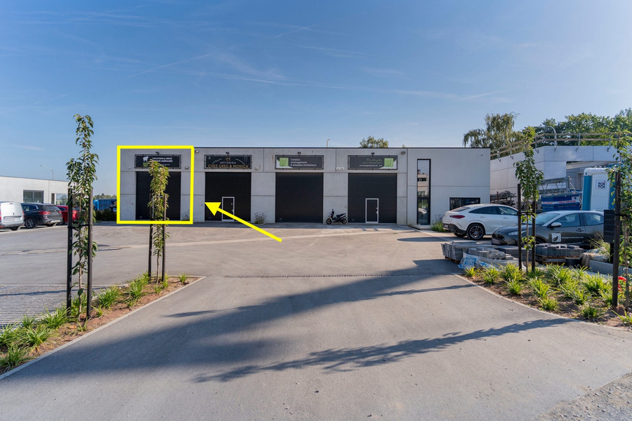 Assesse - Spacieux hangar - photo 1