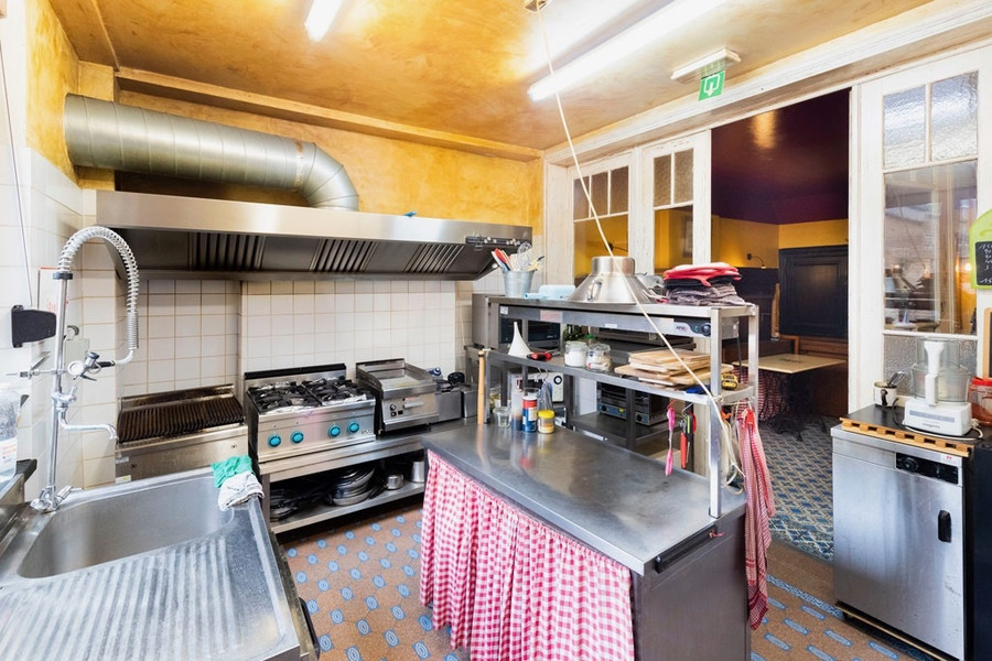 Immeuble à usage mixte bureaux - photo 9