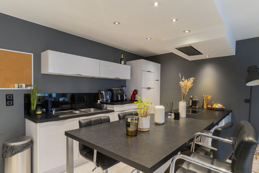 Appartement rénové - 2ch - centre d'Andenne - photo 2