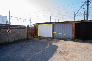 SALZINNES : Garage fermé à proximité immédiate du centre-ville